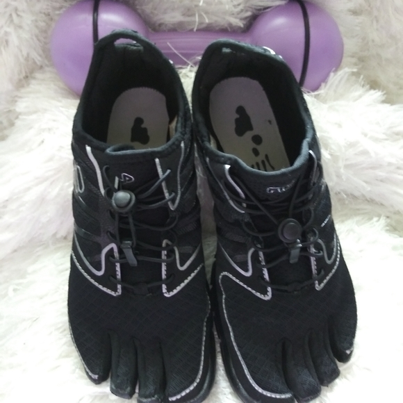 COPY - FILA SKELE-TOES ATHLETICS - Picture 2 of 8